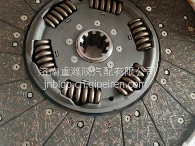 陕汽德龙技术革新，推动企业飞跃发展
